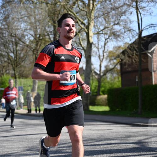 12.04.2026 - 45. Internationalen Wilhelmsburger Insellauf J. Mangold http://msf.ph/oto/9461221 12.04.2026 10:45:24 Ziel 3054, 2376, 2300, 3334, 4958, 3500, 4928, 4333, 2301, 2995, 2134, 3369, 4635, 3772, 3337, 3680, 5325, 3653, 4139, 4531, 5694, 2216, 3430, 5594, 4481, 4682, 5664, 3172, 2691, 3256, 3848, 3849, 5690, 4182, 2460 meine-sportfotos.de