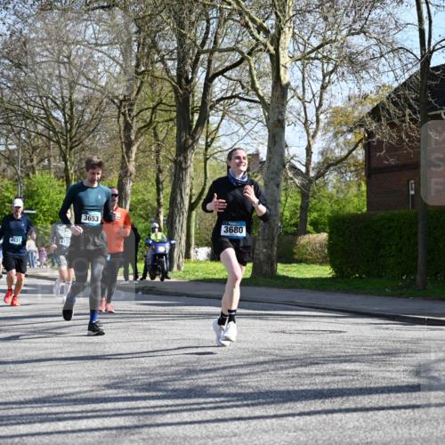 12.04.2026 - 45. Internationalen Wilhelmsburger Insellauf J. Mangold http://msf.ph/oto/9461234 12.04.2026 10:45:33 Ziel 4958, 3500, 4928, 4333, 2301, 2995, 2134, 3369, 4635, 3772, 3337, 3680, 5325, 3653, 4139, 4531, 5694, 2216, 3430, 5594, 4481, 4682, 5664, 3172, 2691, 3256, 3848, 3849, 5690, 5690, 4182, 2460, 2706, 4357, 3952 meine-sportfotos.de