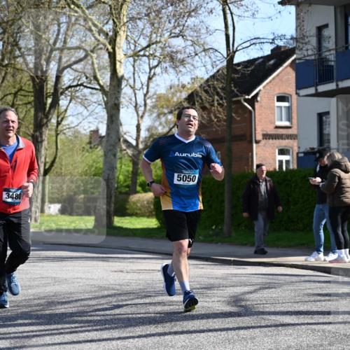 12.04.2026 - 45. Internationalen Wilhelmsburger Insellauf J. Mangold http://msf.ph/oto/9461502 12.04.2026 10:46:12 Ziel 2460, 2706, 4357, 3952, 4755, 3480, 5050, 5598, 3635, 4762, 5466, 2596, 3008, 3008, 4631, 2841, 5726, 5562, 3484, 4331, 3553, 3713, 3713, 3860, 5538, 4706, 4700, 5803, 2206, 5421, 5626, 3493, 3494 meine-sportfotos.de