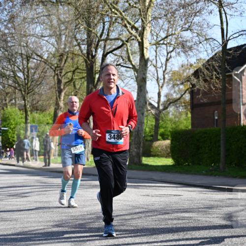 12.04.2026 - 45. Internationalen Wilhelmsburger Insellauf J. Mangold http://msf.ph/oto/9461508 12.04.2026 10:46:13 Ziel 2460, 2706, 4357, 3952, 4755, 3480, 5050, 5598, 3635, 4762, 5466, 2596, 3008, 4631, 2841, 5726, 5562, 3484, 4331, 3553, 3713, 3860, 5538, 4706, 4700, 5803, 2206, 5421, 5626, 3493, 3494, 3010, 3854 meine-sportfotos.de