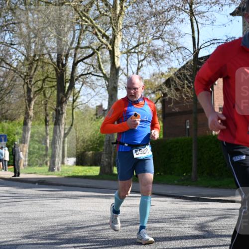 12.04.2026 - 45. Internationalen Wilhelmsburger Insellauf J. Mangold http://msf.ph/oto/9461521 12.04.2026 10:46:14 Ziel 2706, 4357, 3952, 4755, 3480, 5050, 5598, 3635, 4762, 5466, 2596, 3008, 4631, 4631, 2841, 5726, 5562, 3484, 4331, 3553, 3713, 3860, 3860, 5538, 4706, 4700, 5803, 2206, 5421, 5626, 3493, 3494, 3010, 3854 meine-sportfotos.de