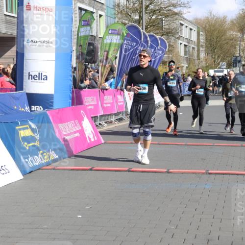 12.04.2026 - 45. Internationalen Wilhelmsburger Insellauf Strokosch-Dieckow http://msf.ph/oto/9461528 12.04.2026 11:09:31 Ziel 4406, 3169, 2699, 3005, 5629, 2620, 2601 meine-sportfotos.de