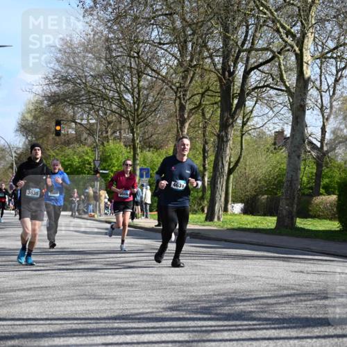 12.04.2026 - 45. Internationalen Wilhelmsburger Insellauf J. Mangold http://msf.ph/oto/9461550 12.04.2026 10:46:23 Ziel 4755, 3480, 5050, 5598, 3635, 4762, 5466, 2596, 3008, 4631, 2841, 5726, 5562, 3484, 4331, 3553, 4331, 3553, 3713, 3860, 5538, 4706, 4700, 5803, 2206, 5421, 5626, 5421, 5626, 3493, 3494, 3010, 3854, 2393, 2845, 3332, 3349, 4297, 3830 meine-sportfotos.de