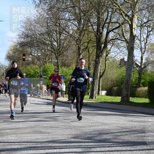 12.04.2026 - 45. Internationalen Wilhelmsburger Insellauf J. Mangold http://msf.ph/oto/9461552 12.04.2026 10:46:24 Ziel 4755, 3480, 5050, 5598, 3635, 4762, 5466, 2596, 3008, 4631, 2841, 5726, 5562, 3484, 4331, 3553, 3713, 3713, 3860, 5538, 4706, 4700, 5803, 2206, 5421, 5626, 3493, 3494, 3493, 3494, 3010, 3854, 2393, 2845, 3332, 3349, 4297, 3830 meine-sportfotos.de