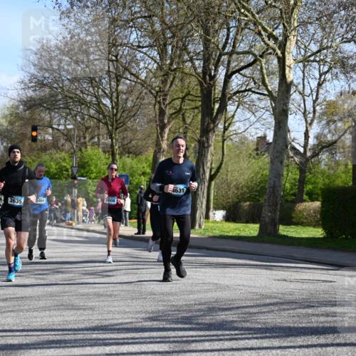 12.04.2026 - 45. Internationalen Wilhelmsburger Insellauf J. Mangold http://msf.ph/oto/9461554 12.04.2026 10:46:24 Ziel 4755, 3480, 5050, 5598, 3635, 4762, 5466, 2596, 3008, 4631, 2841, 5726, 5562, 3484, 4331, 3553, 3713, 3713, 3860, 5538, 4706, 4700, 5803, 2206, 5421, 5626, 3493, 3494, 3493, 3494, 3010, 3854, 2393, 2845, 3332, 3349, 4297, 3830 meine-sportfotos.de