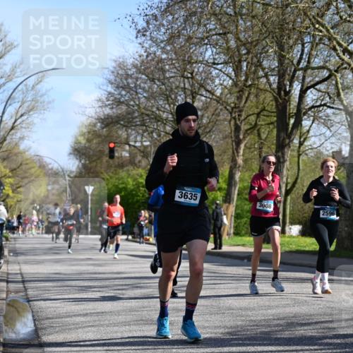 12.04.2026 - 45. Internationalen Wilhelmsburger Insellauf J. Mangold http://msf.ph/oto/9461566 12.04.2026 10:46:25 Ziel 4755, 3480, 5050, 5598, 3635, 4762, 5466, 2596, 3008, 4631, 2841, 5726, 5562, 3484, 4331, 3553, 3713, 3860, 5538, 4706, 4700, 5803, 2206, 5421, 5626, 3493, 3494, 3010, 3854, 3010, 3854, 2393, 2845, 3332, 3349, 4297, 3830, 3098, 5445 meine-sportfotos.de