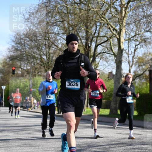 12.04.2026 - 45. Internationalen Wilhelmsburger Insellauf J. Mangold http://msf.ph/oto/9461575 12.04.2026 10:46:26 Ziel 3480, 5050, 5598, 3635, 4762, 5466, 2596, 3008, 4631, 2841, 5726, 5562, 3484, 4331, 3553, 3713, 3860, 3860, 5538, 4706, 4700, 5803, 2206, 5421, 5626, 3493, 3494, 3010, 3854, 2393, 2845, 3332, 3349, 4297, 3830, 3098, 5445 meine-sportfotos.de