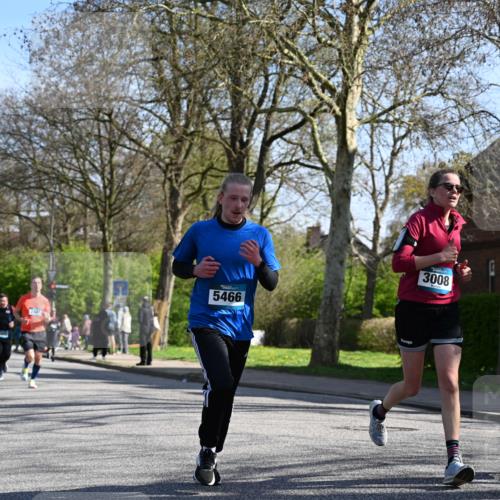 12.04.2026 - 45. Internationalen Wilhelmsburger Insellauf J. Mangold http://msf.ph/oto/9461583 12.04.2026 10:46:27 Ziel 5050, 5598, 3635, 4762, 5466, 2596, 3008, 4631, 2841, 5726, 5562, 3484, 4331, 3553, 3713, 3860, 5538, 4706, 4700, 5803, 2206, 5421, 5626, 3493, 3494, 3010, 3854, 2393, 2845, 2393, 2845, 3332, 3349, 4297, 3830, 3098, 5445 meine-sportfotos.de
