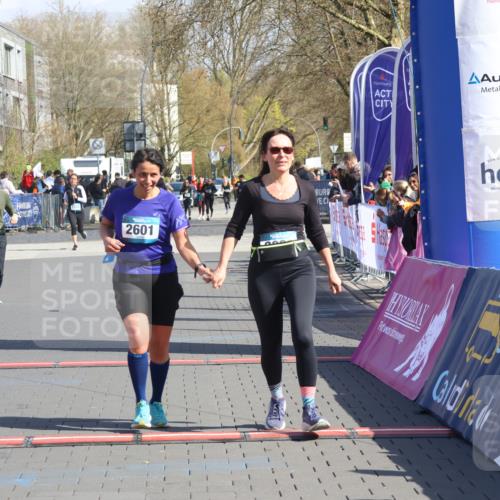 12.04.2026 - 45. Internationalen Wilhelmsburger Insellauf Strokosch-Dieckow http://msf.ph/oto/9461623 12.04.2026 11:09:35 Ziel 3169, 2699, 3005, 5629, 2620, 2601 meine-sportfotos.de