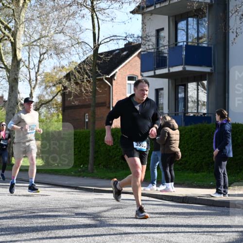 12.04.2026 - 45. Internationalen Wilhelmsburger Insellauf J. Mangold http://msf.ph/oto/9461644 12.04.2026 10:46:36 Ziel 5466, 2596, 3008, 4631, 2841, 5726, 5562, 3484, 4331, 3553, 3713, 3860, 5538, 4706, 4700, 5803, 2206, 5421, 5626, 3493, 3494, 3493, 3494, 3010, 3854, 2393, 2845, 3332, 3349, 4297, 3830, 3098, 5445, 4992, 3450, 5054 meine-sportfotos.de