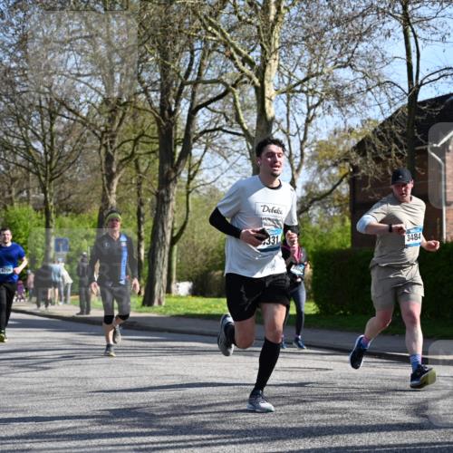12.04.2026 - 45. Internationalen Wilhelmsburger Insellauf J. Mangold http://msf.ph/oto/9461650 12.04.2026 10:46:37 Ziel 3008, 4631, 2841, 5726, 5562, 3484, 4331, 3553, 3713, 3860, 5538, 4706, 4700, 5803, 2206, 5421, 5626, 3493, 3494, 3010, 3854, 3010, 3854, 2393, 2845, 3332, 3349, 4297, 3830, 3098, 5445, 3098, 5445, 4992, 3450, 5054 meine-sportfotos.de