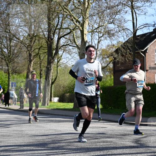 12.04.2026 - 45. Internationalen Wilhelmsburger Insellauf J. Mangold http://msf.ph/oto/9461651 12.04.2026 10:46:37 Ziel 3008, 4631, 2841, 5726, 5562, 3484, 4331, 3553, 3713, 3860, 5538, 4706, 4700, 5803, 2206, 5421, 5626, 3493, 3494, 3010, 3854, 3010, 3854, 2393, 2845, 3332, 3349, 4297, 3830, 3098, 5445, 3098, 5445, 4992, 3450, 5054 meine-sportfotos.de