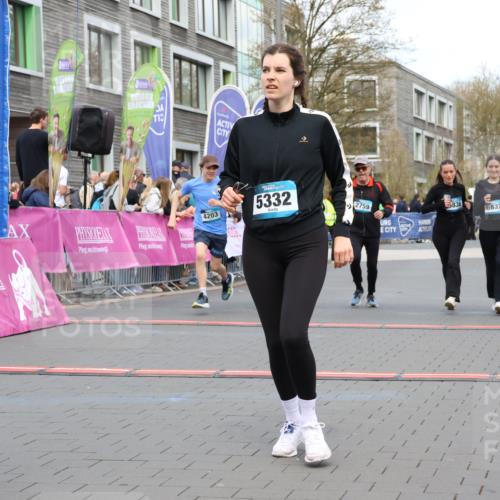 12.04.2026 - 45. Internationalen Wilhelmsburger Insellauf Strokosch-Dieckow http://msf.ph/oto/9461726 12.04.2026 13:18:24 Ziel 5465, 4998, 5332, 4203, 4202, 5836, 2759 meine-sportfotos.de