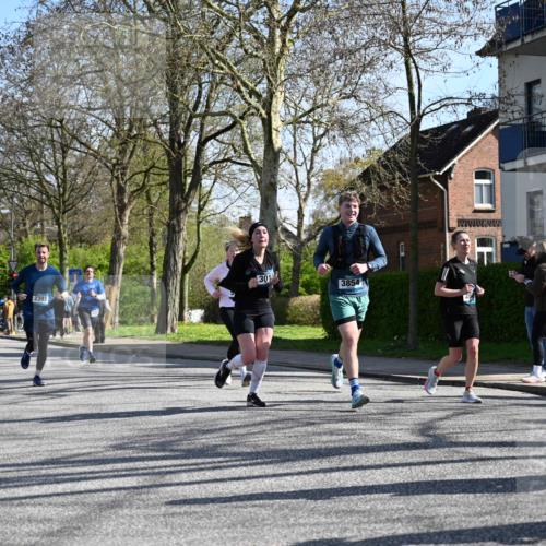 12.04.2026 - 45. Internationalen Wilhelmsburger Insellauf J. Mangold http://msf.ph/oto/9461727 12.04.2026 10:46:49 Ziel 3713, 3860, 5538, 4706, 4700, 5803, 2206, 5421, 5626, 3493, 3494, 3010, 3854, 2393, 2845, 3332, 3349, 4297, 3830, 3098, 5445, 3098, 5445, 4992, 3450, 5054, 2358, 4932 meine-sportfotos.de