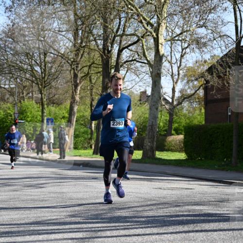 12.04.2026 - 45. Internationalen Wilhelmsburger Insellauf J. Mangold http://msf.ph/oto/9461744 12.04.2026 10:46:51 Ziel 3860, 5538, 4706, 4700, 5803, 2206, 5421, 5626, 3493, 3494, 3010, 3854, 2393, 2845, 3332, 3349, 4297, 3830, 3098, 5445, 4992, 3450, 5054, 2358, 4932 meine-sportfotos.de
