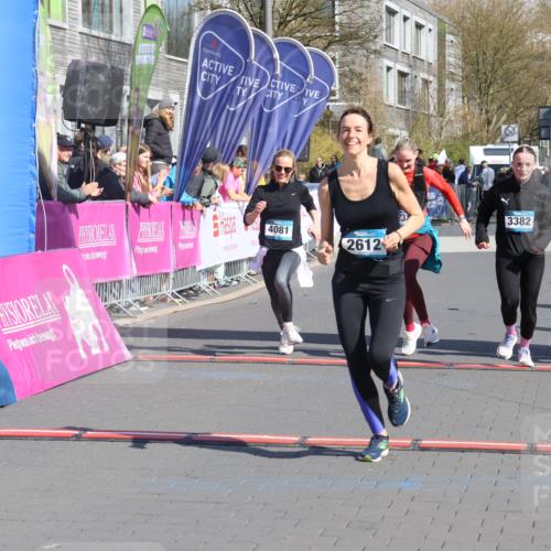 12.04.2026 - 45. Internationalen Wilhelmsburger Insellauf Strokosch-Dieckow http://msf.ph/oto/9461791 12.04.2026 11:09:55 Ziel 2612, 3382, 4081, 3383, 2238 meine-sportfotos.de