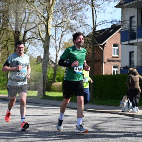 12.04.2026 - 45. Internationalen Wilhelmsburger Insellauf J. Mangold http://msf.ph/oto/9461847 12.04.2026 10:47:28 Ziel 2358, 4932, 4402, 4367, 4181, 5272, 3174, 4360, 4360, 4539, 3762, 4568, 3325, 5749, 2784, 4834, 4330, 3311, 2809, 4415, 4681, 2373, 2384, 2442, 3631, 5578, 3414 meine-sportfotos.de