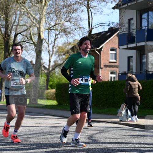 12.04.2026 - 45. Internationalen Wilhelmsburger Insellauf J. Mangold http://msf.ph/oto/9461849 12.04.2026 10:47:28 Ziel 2358, 4932, 4402, 4367, 4181, 5272, 3174, 4360, 4360, 4539, 3762, 4568, 3325, 5749, 2784, 4834, 4330, 3311, 2809, 4415, 4681, 2373, 2384, 2442, 3631, 5578, 3414 meine-sportfotos.de