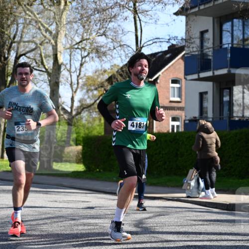 12.04.2026 - 45. Internationalen Wilhelmsburger Insellauf J. Mangold http://msf.ph/oto/9461851 12.04.2026 10:47:28 Ziel 2358, 4932, 4402, 4367, 4181, 5272, 3174, 4360, 4360, 4539, 3762, 4568, 3325, 5749, 2784, 4834, 4330, 3311, 2809, 4415, 4681, 2373, 2384, 2442, 3631, 5578, 3414 meine-sportfotos.de