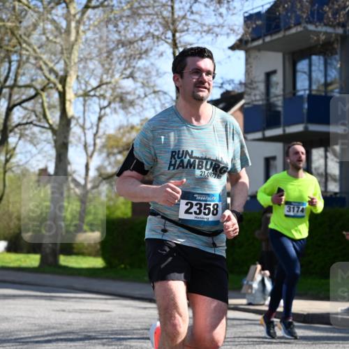 12.04.2026 - 45. Internationalen Wilhelmsburger Insellauf J. Mangold http://msf.ph/oto/9461859 12.04.2026 10:47:29 Ziel 2358, 4932, 4402, 4367, 4181, 5272, 3174, 4360, 4539, 4539, 3762, 4568, 3325, 5749, 2784, 4834, 4330, 3311, 2809, 4415, 4681, 2373, 2384, 2442, 3631, 5578, 3414, 3307 meine-sportfotos.de