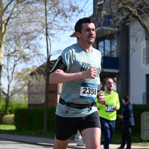 12.04.2026 - 45. Internationalen Wilhelmsburger Insellauf J. Mangold http://msf.ph/oto/9461863 12.04.2026 10:47:29 Ziel 2358, 4932, 4402, 4367, 4181, 5272, 3174, 4360, 4539, 4539, 3762, 4568, 3325, 5749, 2784, 4834, 4330, 3311, 2809, 4415, 4681, 2373, 2384, 2442, 3631, 5578, 3414, 3307 meine-sportfotos.de