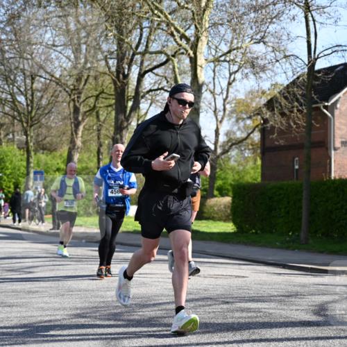 12.04.2026 - 45. Internationalen Wilhelmsburger Insellauf J. Mangold http://msf.ph/oto/9461880 12.04.2026 10:47:43 Ziel 4402, 4367, 4181, 5272, 3174, 4360, 4539, 3762, 4568, 3325, 5749, 2784, 4834, 4330, 3311, 2809, 4415, 4681, 2373, 2384, 2442, 3631, 5578, 3414, 3307, 4882, 2053, 4563, 4866, 4563, 4866, 2438, 3513, 2854, 2887, 3103 meine-sportfotos.de