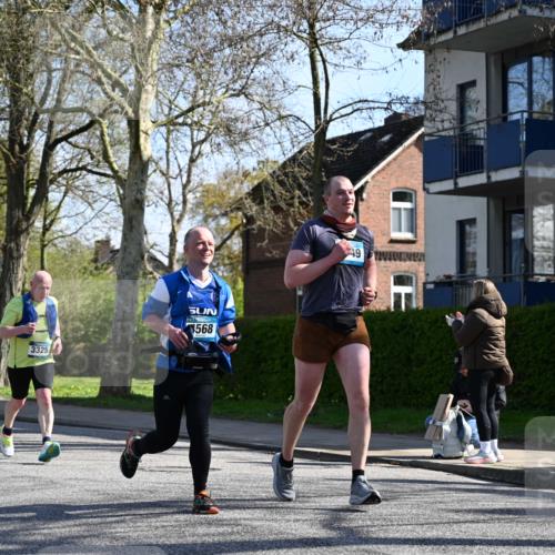 12.04.2026 - 45. Internationalen Wilhelmsburger Insellauf J. Mangold http://msf.ph/oto/9461893 12.04.2026 10:47:44 Ziel 4402, 4367, 4181, 5272, 3174, 4360, 4539, 3762, 4568, 3325, 5749, 2784, 4834, 4330, 3311, 2809, 4415, 4681, 2373, 2384, 2442, 3631, 5578, 3414, 3307, 4882, 2053, 4563, 4866, 2438, 3513, 2854, 2887, 3103, 4424 meine-sportfotos.de