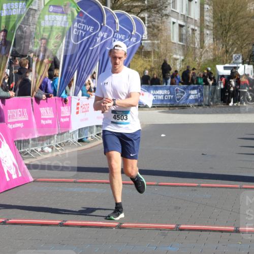 12.04.2026 - 45. Internationalen Wilhelmsburger Insellauf Strokosch-Dieckow http://msf.ph/oto/9461897 12.04.2026 10:51:57 Ziel 3572, 4503 meine-sportfotos.de