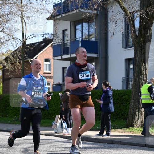 12.04.2026 - 45. Internationalen Wilhelmsburger Insellauf J. Mangold http://msf.ph/oto/9461905 12.04.2026 10:47:45 Ziel 4181, 5272, 3174, 4360, 4539, 3762, 4568, 3325, 5749, 2784, 4834, 4330, 3311, 2809, 4330, 3311, 2809, 4415, 4681, 2373, 2384, 2442, 3631, 5578, 3414, 3307, 4882, 2053, 4563, 4866, 2438, 3513, 2854, 2887, 3103, 4424 meine-sportfotos.de