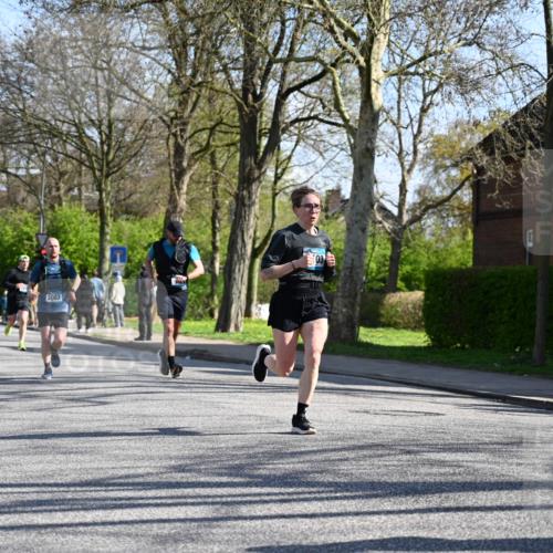 12.04.2026 - 45. Internationalen Wilhelmsburger Insellauf J. Mangold http://msf.ph/oto/9462081 12.04.2026 10:48:19 Ziel 4882, 2053, 4563, 4866, 2438, 3513, 2854, 2887, 3103, 4424, 3509, 4768, 3060, 3063, 2992, 2846, 3722, 4088, 4913, 4675, 3007, 4336, 3760, 3695, 5039, 2672, 4789, 4661, 5360, 5649, 2649, 2231, 3200 meine-sportfotos.de