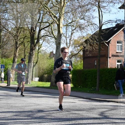 12.04.2026 - 45. Internationalen Wilhelmsburger Insellauf J. Mangold http://msf.ph/oto/9462089 12.04.2026 10:48:19 Ziel 4882, 2053, 4563, 4866, 2438, 3513, 2854, 2887, 3103, 4424, 3509, 4768, 3060, 3063, 2992, 2846, 3722, 4088, 4913, 4675, 3007, 4336, 3760, 3695, 5039, 2672, 4789, 4661, 5360, 5649, 2649, 2231, 3200 meine-sportfotos.de