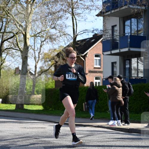 12.04.2026 - 45. Internationalen Wilhelmsburger Insellauf J. Mangold http://msf.ph/oto/9462098 12.04.2026 10:48:20 Ziel 4563, 4866, 2438, 3513, 2854, 2887, 3103, 4424, 3509, 4768, 3060, 3063, 2992, 2846, 3722, 4088, 4913, 4675, 3007, 4336, 3760, 3695, 5039, 2672, 4789, 4661, 5360, 5649, 2649, 2231, 3200 meine-sportfotos.de