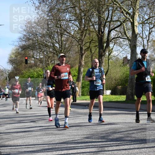 12.04.2026 - 45. Internationalen Wilhelmsburger Insellauf J. Mangold http://msf.ph/oto/9462108 12.04.2026 10:48:21 Ziel 2438, 3513, 2854, 2887, 3103, 4424, 3509, 4768, 3060, 3063, 2992, 2846, 3722, 4088, 4913, 4675, 3007, 4336, 4336, 3760, 3695, 5039, 2672, 4789, 4661, 5360, 5649, 2649, 2231, 3200 meine-sportfotos.de