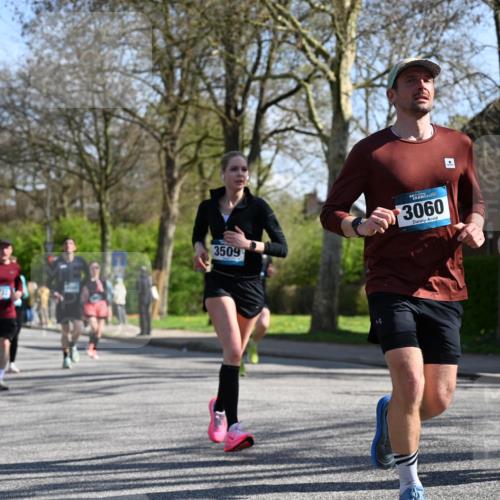 12.04.2026 - 45. Internationalen Wilhelmsburger Insellauf J. Mangold http://msf.ph/oto/9462136 12.04.2026 10:48:23 Ziel 2438, 3513, 2854, 2887, 3103, 4424, 3509, 4768, 3060, 3063, 2992, 2846, 3722, 4088, 4913, 4675, 3007, 3007, 4336, 3760, 3695, 5039, 2672, 4789, 4661, 5360, 5649, 2649, 2231, 3200, 4185, 2179 meine-sportfotos.de
