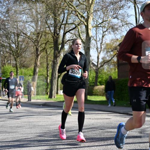 12.04.2026 - 45. Internationalen Wilhelmsburger Insellauf J. Mangold http://msf.ph/oto/9462141 12.04.2026 10:48:23 Ziel 2438, 3513, 2854, 2887, 3103, 4424, 3509, 4768, 3060, 3063, 2992, 2846, 3722, 4088, 4913, 4675, 3007, 3007, 4336, 3760, 3695, 5039, 2672, 4789, 4661, 5360, 5649, 2649, 2231, 3200, 4185, 2179 meine-sportfotos.de