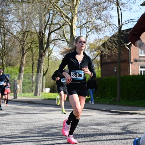 12.04.2026 - 45. Internationalen Wilhelmsburger Insellauf J. Mangold http://msf.ph/oto/9462145 12.04.2026 10:48:24 Ziel 2438, 3513, 2854, 2887, 3103, 4424, 3509, 4768, 3060, 3063, 2992, 2846, 3722, 4088, 4913, 4675, 3007, 4336, 3760, 3695, 5039, 2672, 4789, 4661, 5360, 5649, 2649, 2231, 3200, 4185, 2179 meine-sportfotos.de