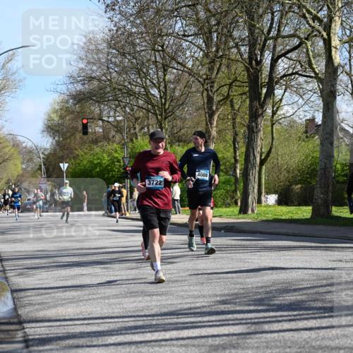 12.04.2026 - 45. Internationalen Wilhelmsburger Insellauf J. Mangold http://msf.ph/oto/9462149 12.04.2026 10:48:25 Ziel 2438, 3513, 2854, 2887, 3103, 4424, 3509, 4768, 3060, 3063, 2992, 2846, 3722, 4088, 4913, 4675, 3007, 4336, 3760, 3695, 5039, 2672, 3695, 5039, 2672, 4789, 4661, 5360, 5649, 2649, 2231, 3200, 4185, 2179 meine-sportfotos.de