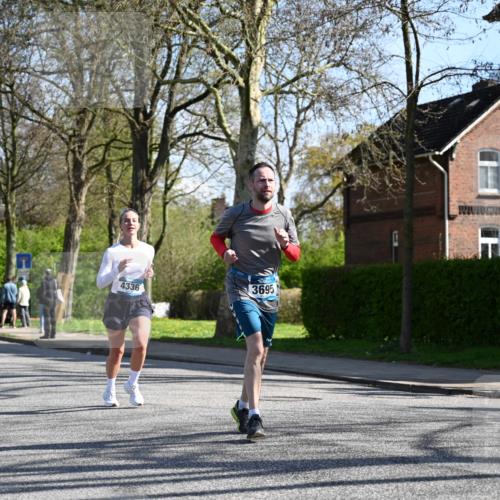 12.04.2026 - 45. Internationalen Wilhelmsburger Insellauf J. Mangold http://msf.ph/oto/9462217 12.04.2026 10:48:40 Ziel 2846, 3722, 4088, 4913, 4675, 3007, 4336, 3760, 3695, 5039, 2672, 4789, 4661, 5360, 4661, 5360, 5649, 2649, 2231, 3200, 4185, 2179, 3427, 2635, 2732, 2371 meine-sportfotos.de