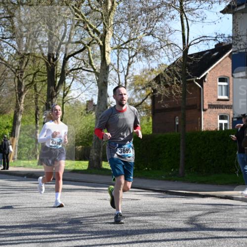 12.04.2026 - 45. Internationalen Wilhelmsburger Insellauf J. Mangold http://msf.ph/oto/9462221 12.04.2026 10:48:41 Ziel 3722, 4088, 4913, 4675, 3007, 4336, 3760, 3695, 5039, 2672, 4789, 4661, 5360, 5649, 5649, 2649, 2231, 3200, 4185, 2179, 3427, 2635, 2732, 2371 meine-sportfotos.de