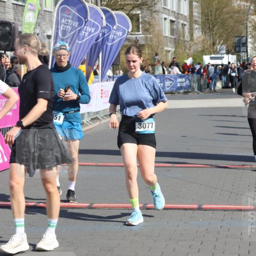 12.04.2026 - 45. Internationalen Wilhelmsburger Insellauf Strokosch-Dieckow http://msf.ph/oto/9462269 12.04.2026 11:10:33 Ziel 3077, 5651, 5851 meine-sportfotos.de