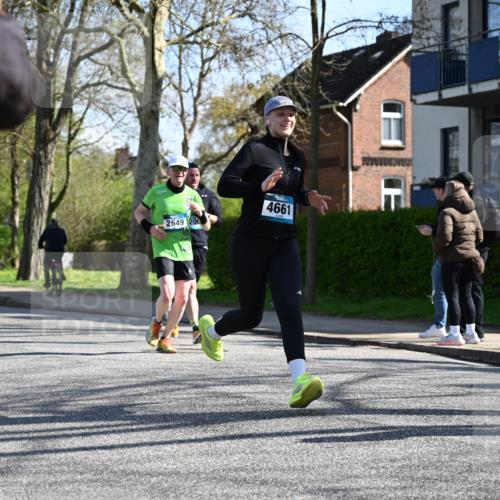 12.04.2026 - 45. Internationalen Wilhelmsburger Insellauf J. Mangold http://msf.ph/oto/9462281 12.04.2026 10:48:55 Ziel 4336, 3760, 3695, 5039, 2672, 4789, 4661, 5360, 5649, 2649, 2231, 3200, 4185, 2179, 3427, 2635, 2732, 2371, 3363, 2661, 4715, 2392 meine-sportfotos.de