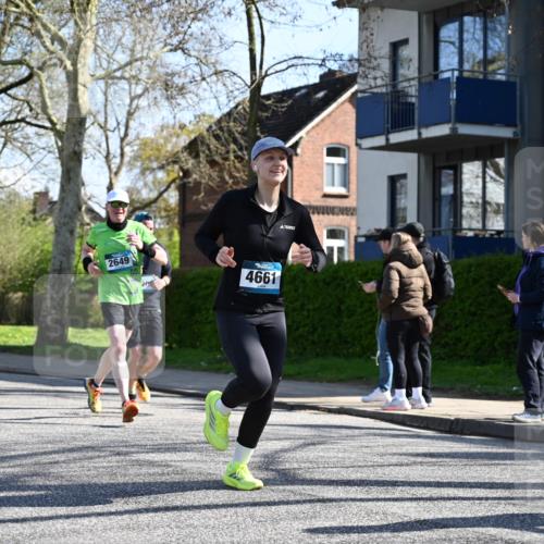 12.04.2026 - 45. Internationalen Wilhelmsburger Insellauf J. Mangold http://msf.ph/oto/9462284 12.04.2026 10:48:55 Ziel 4336, 3760, 3695, 5039, 2672, 4789, 4661, 5360, 5649, 2649, 2231, 3200, 4185, 2179, 3427, 2635, 2732, 2371, 3363, 2661, 4715, 2392 meine-sportfotos.de