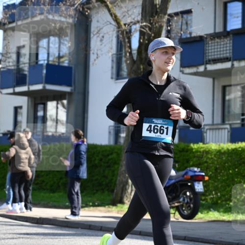 12.04.2026 - 45. Internationalen Wilhelmsburger Insellauf J. Mangold http://msf.ph/oto/9462298 12.04.2026 10:48:56 Ziel 4336, 3760, 3695, 5039, 2672, 4789, 4661, 5360, 5649, 2649, 2231, 3200, 4185, 2179, 3427, 2635, 2732, 2371, 3363, 3363, 2661, 4715, 2392, 3036, 2048 meine-sportfotos.de