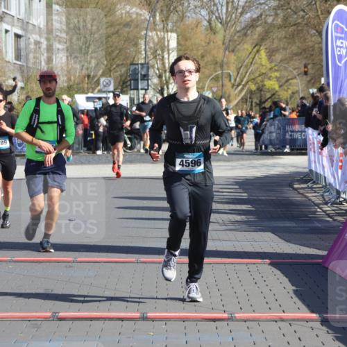12.04.2026 - 45. Internationalen Wilhelmsburger Insellauf Strokosch-Dieckow http://msf.ph/oto/9462303 12.04.2026 10:52:25 Ziel 4414, 5671, 4596, 4024, 5789 meine-sportfotos.de