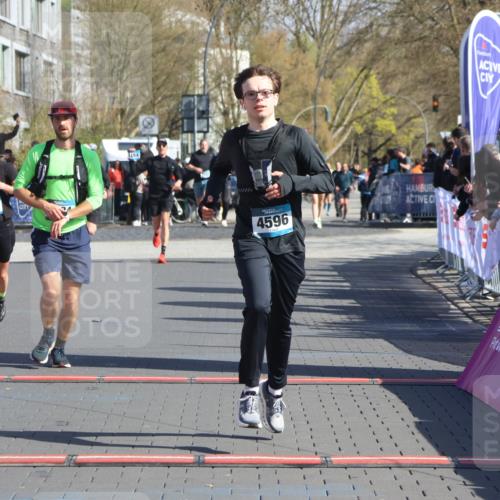 12.04.2026 - 45. Internationalen Wilhelmsburger Insellauf Strokosch-Dieckow http://msf.ph/oto/9462311 12.04.2026 10:52:25 Ziel 4414, 5671, 4596, 4024, 5789 meine-sportfotos.de