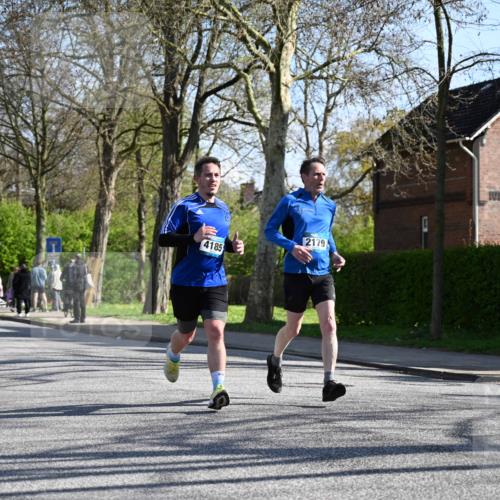 12.04.2026 - 45. Internationalen Wilhelmsburger Insellauf J. Mangold http://msf.ph/oto/9462319 12.04.2026 10:49:00 Ziel 3695, 5039, 2672, 4789, 4661, 5360, 5649, 2649, 2231, 3200, 4185, 2179, 3427, 2635, 2732, 2371, 2732, 2371, 3363, 2661, 4715, 2392, 3036, 2048, 3357 meine-sportfotos.de