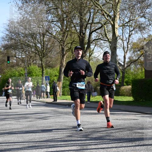 12.04.2026 - 45. Internationalen Wilhelmsburger Insellauf J. Mangold http://msf.ph/oto/9462398 12.04.2026 10:49:18 Ziel 3427, 2635, 2732, 2371, 3363, 2661, 4715, 2392, 3036, 2048, 3357, 2655, 5441, 3546, 2618, 2176, 2054, 3329, 3459 meine-sportfotos.de