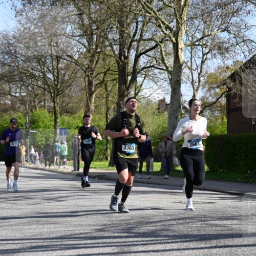 12.04.2026 - 45. Internationalen Wilhelmsburger Insellauf J. Mangold http://msf.ph/oto/9462421 12.04.2026 10:49:22 Ziel 3427, 2635, 2732, 2371, 3363, 2661, 4715, 2392, 3036, 2048, 3357, 3357, 2655, 5441, 3546, 2618, 2176, 2054, 3329, 3459, 4855 meine-sportfotos.de