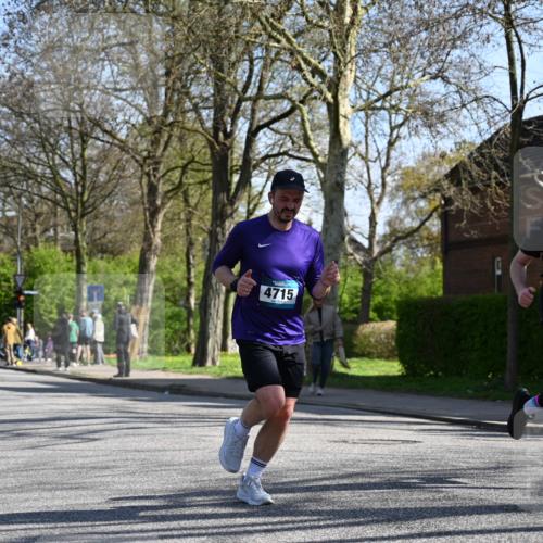 12.04.2026 - 45. Internationalen Wilhelmsburger Insellauf J. Mangold http://msf.ph/oto/9462463 12.04.2026 10:49:26 Ziel 3363, 2661, 4715, 2392, 3036, 2048, 3357, 2655, 5441, 3546, 2618, 2176, 2054, 3329, 3459, 3329, 3459, 4855, 4929 meine-sportfotos.de