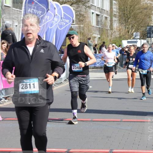 12.04.2026 - 45. Internationalen Wilhelmsburger Insellauf Strokosch-Dieckow http://msf.ph/oto/9462475 12.04.2026 11:10:54 Ziel 2811, 2346, 3884 meine-sportfotos.de